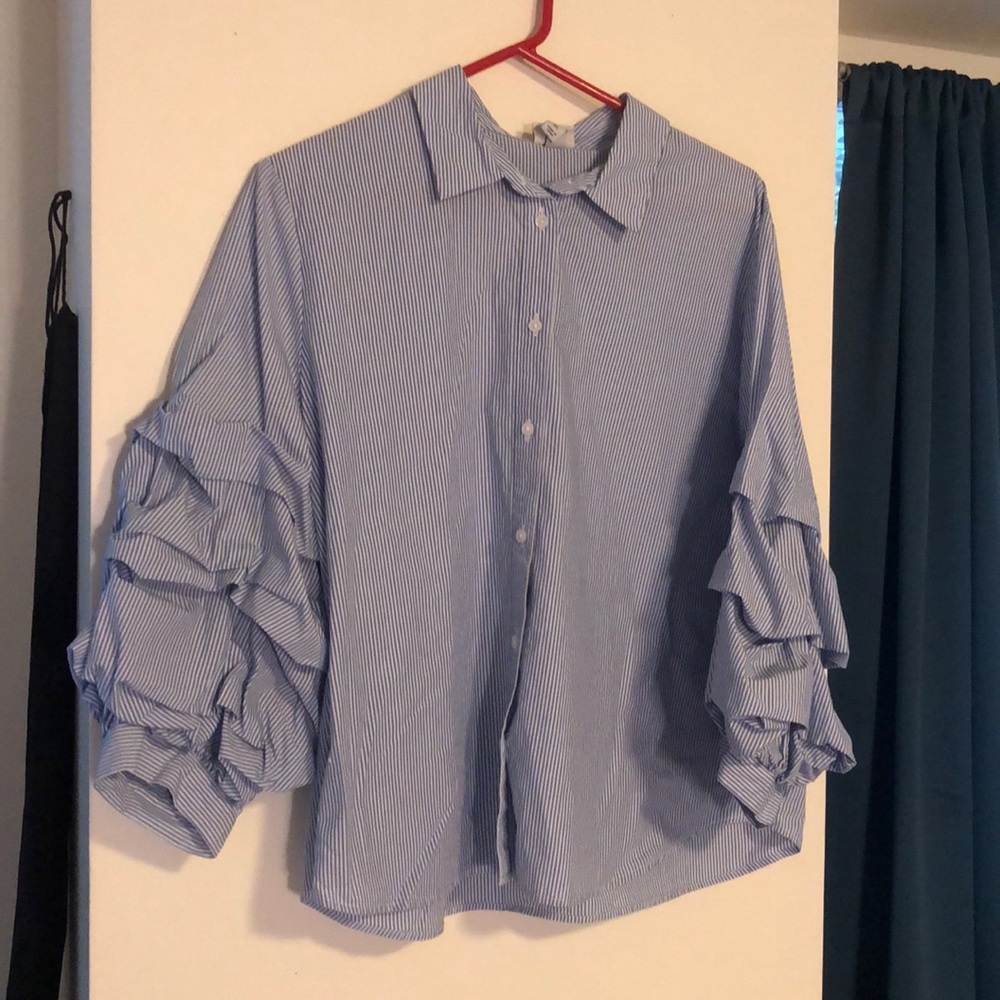 Blue and white striped puff sleeve XL